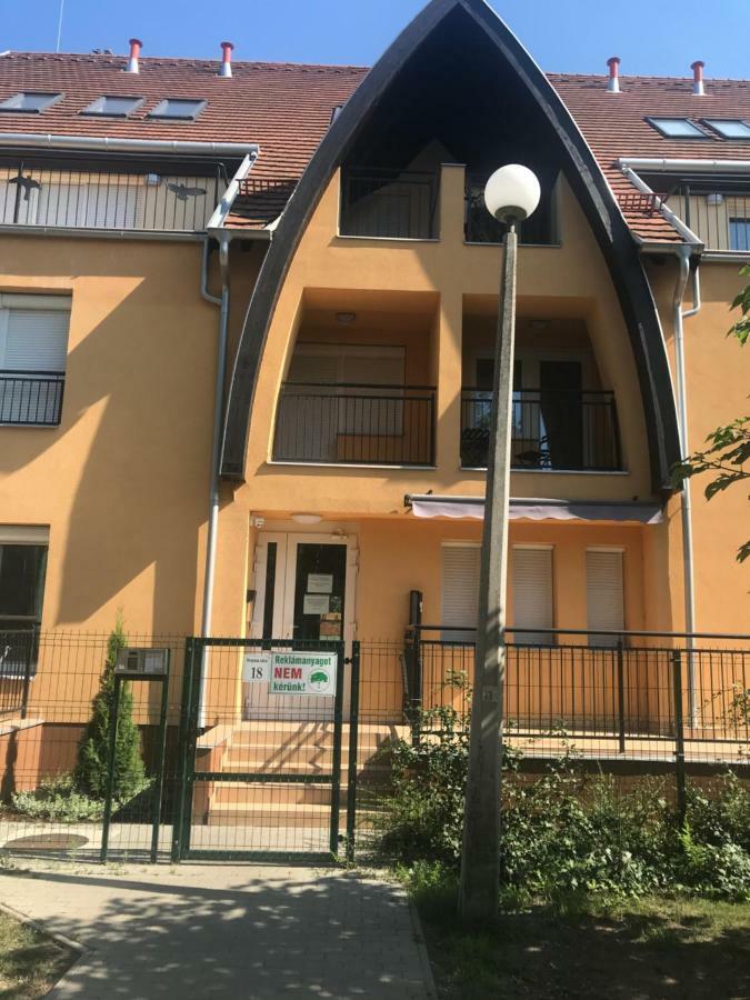 Tommy Apartman 2.0 Hajdúszoboszló Dış mekan fotoğraf