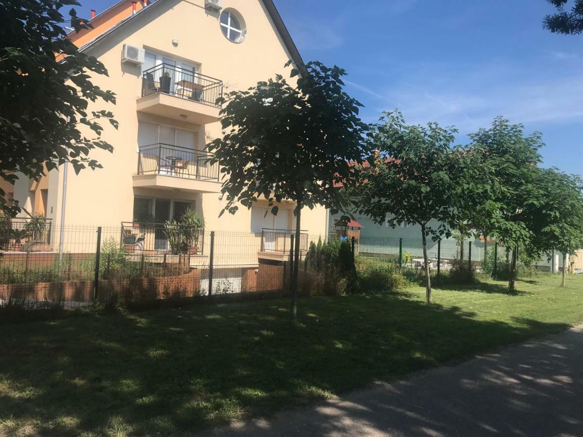 Tommy Apartman 2.0 Hajdúszoboszló Dış mekan fotoğraf